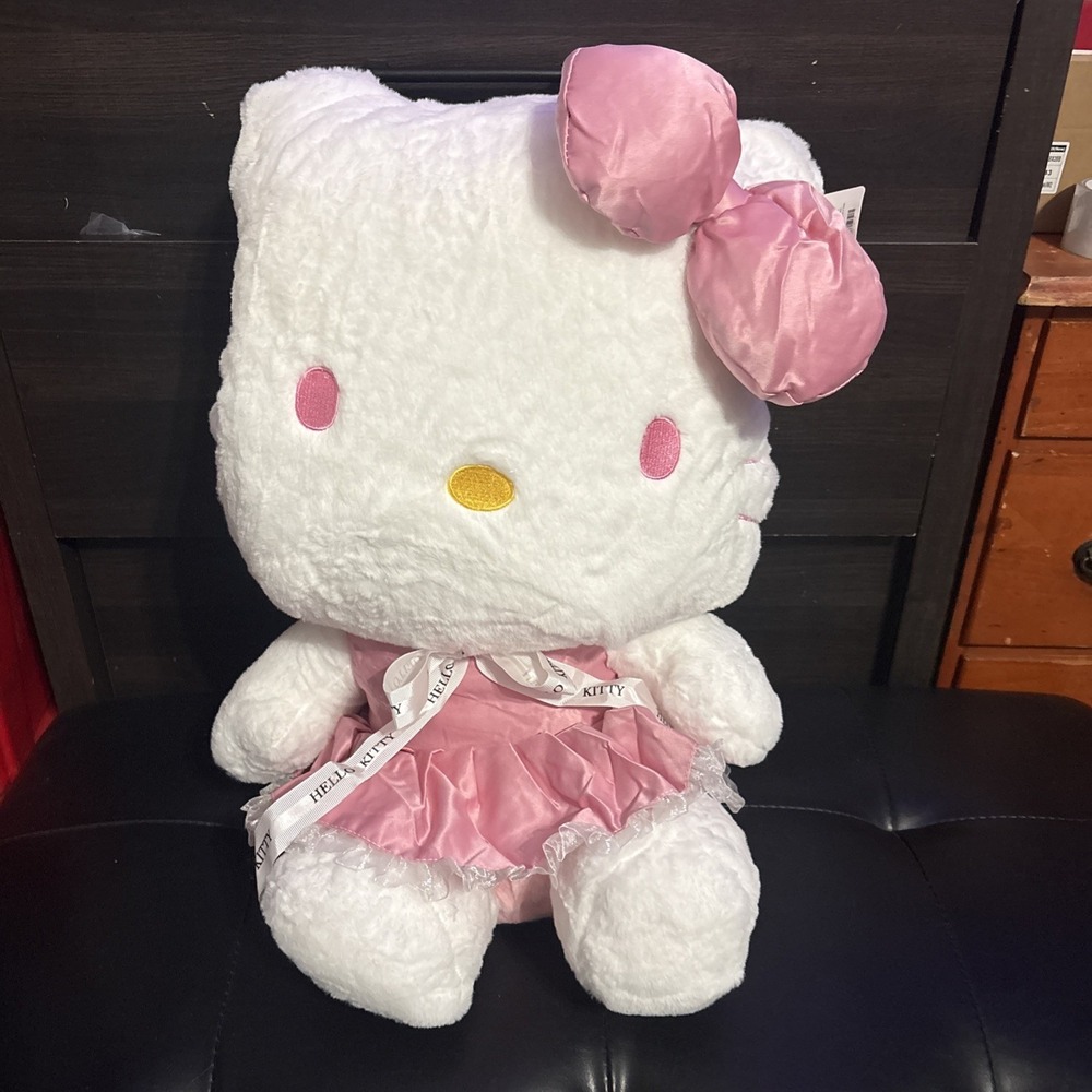 Large Bedtime Hello Kitty With‎ Pink Bow